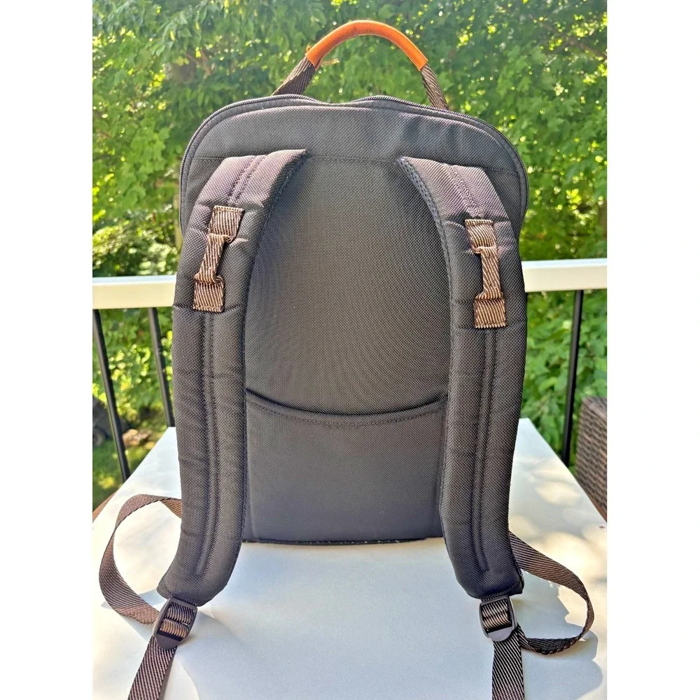 Tumi alpha bravo